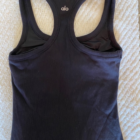 NWOT Alo Rib Support Tank Top - Picture 3 of 4